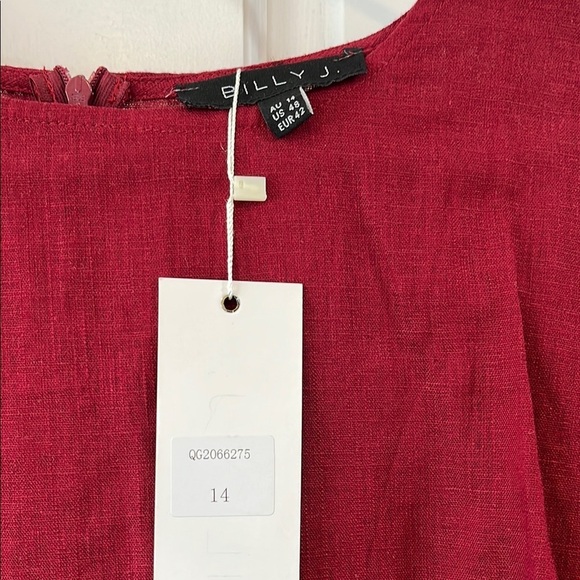 NWT Billy J 100% Linen Cropped Red Blouse with Ruffle Sleeves - Size 10 - Picture 9 of 10